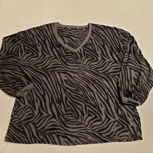 C & C California Women's 3/4 Sleeve Zebra Print Sweatern n